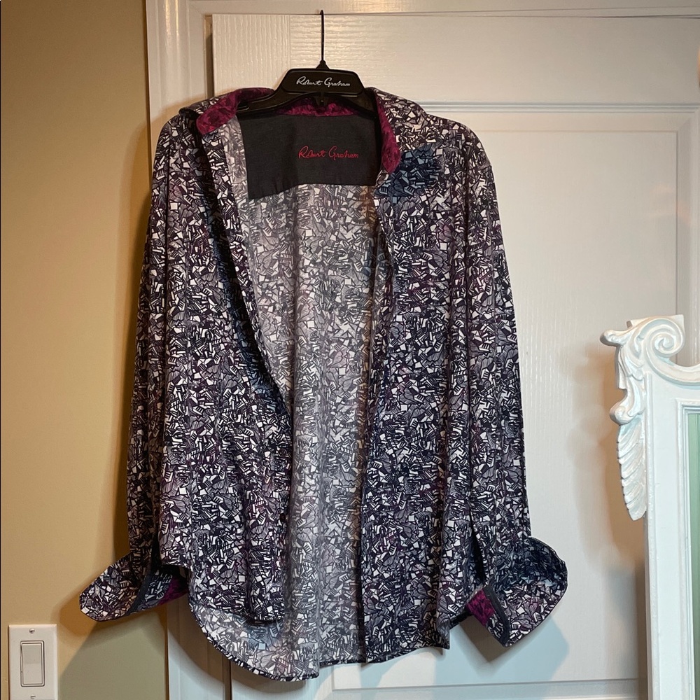 Robert Graham Monochrome Leaf Print Shirt